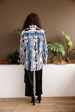 Load image into Gallery viewer, Munga-thirri Rain Oversized Shirt