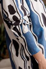 Load image into Gallery viewer, Munga-thirri Rain Oversized Shirt