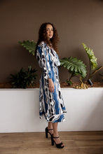 Load image into Gallery viewer, Munga-thirri Rain Skirt
